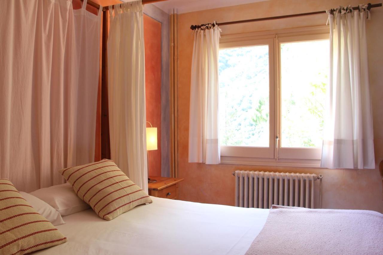 Hostal L'Ou De Reig 몬트세니 외부 사진