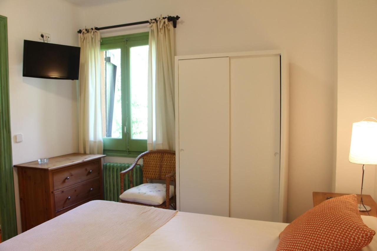 Hostal L'Ou De Reig 몬트세니 외부 사진