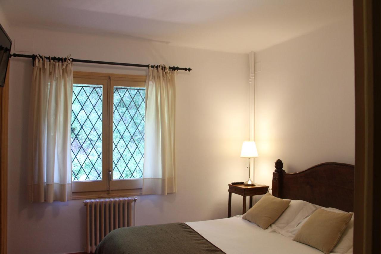 Hostal L'Ou De Reig 몬트세니 외부 사진