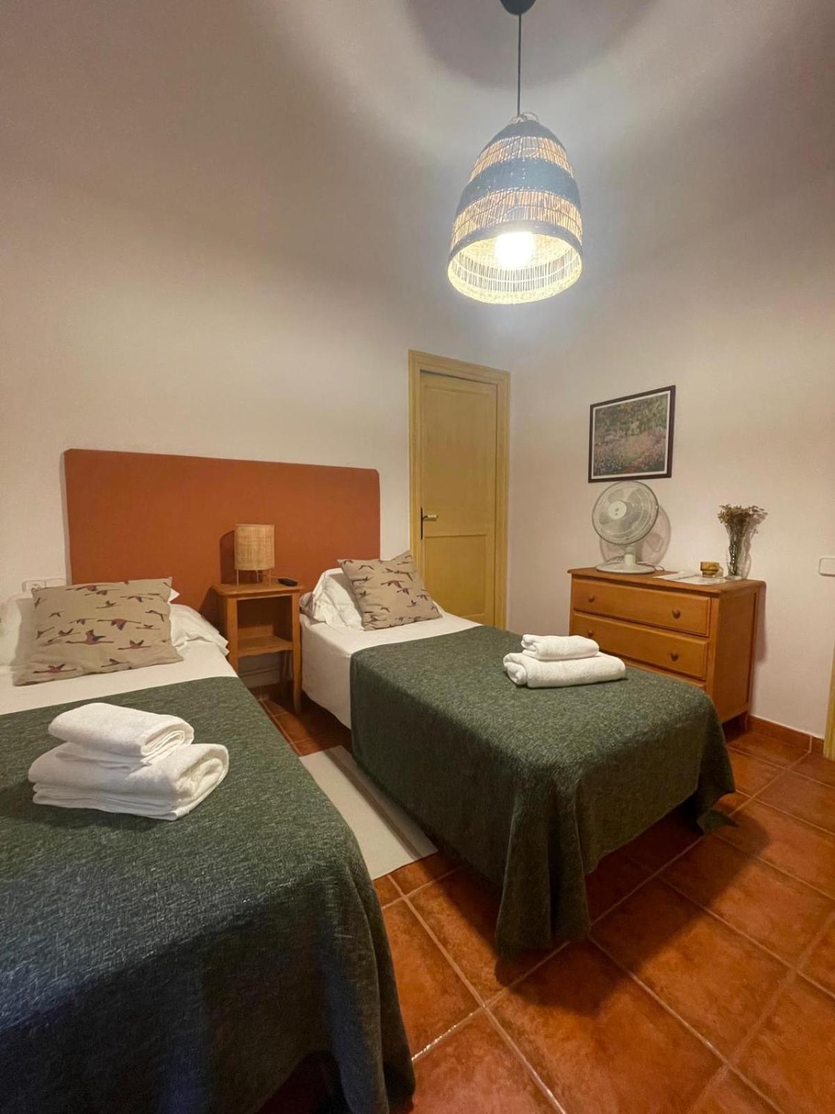 Hostal L'Ou De Reig 몬트세니 외부 사진
