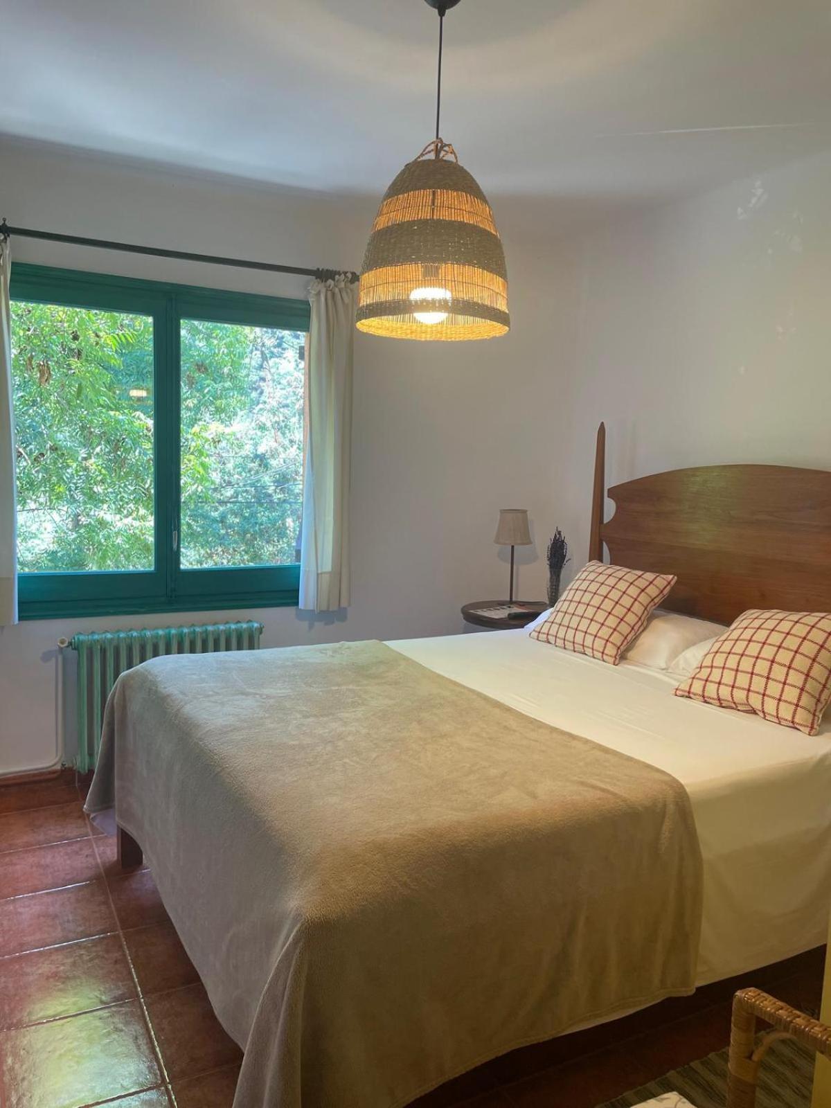 Hostal L'Ou De Reig 몬트세니 외부 사진