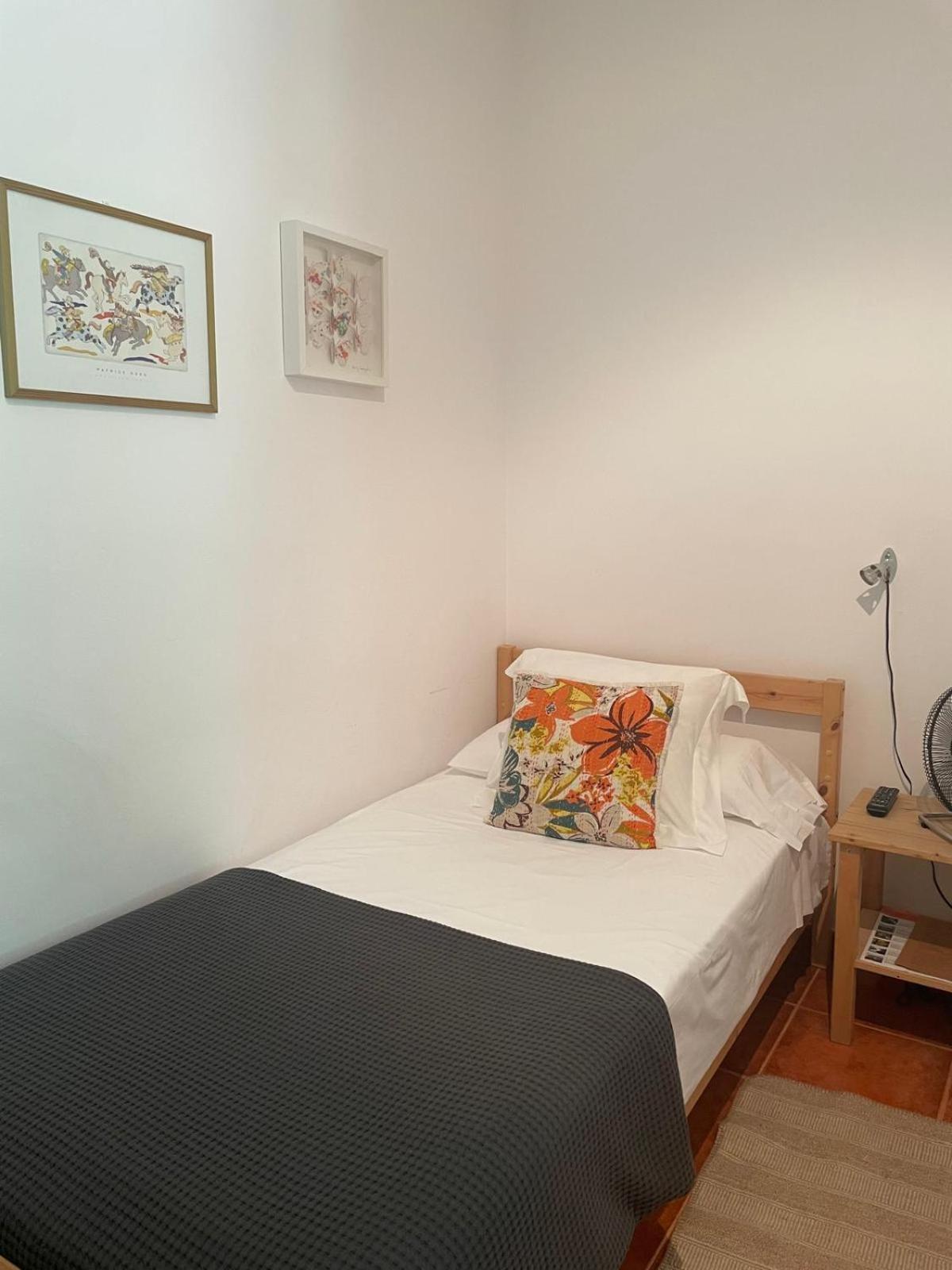 Hostal L'Ou De Reig 몬트세니 외부 사진