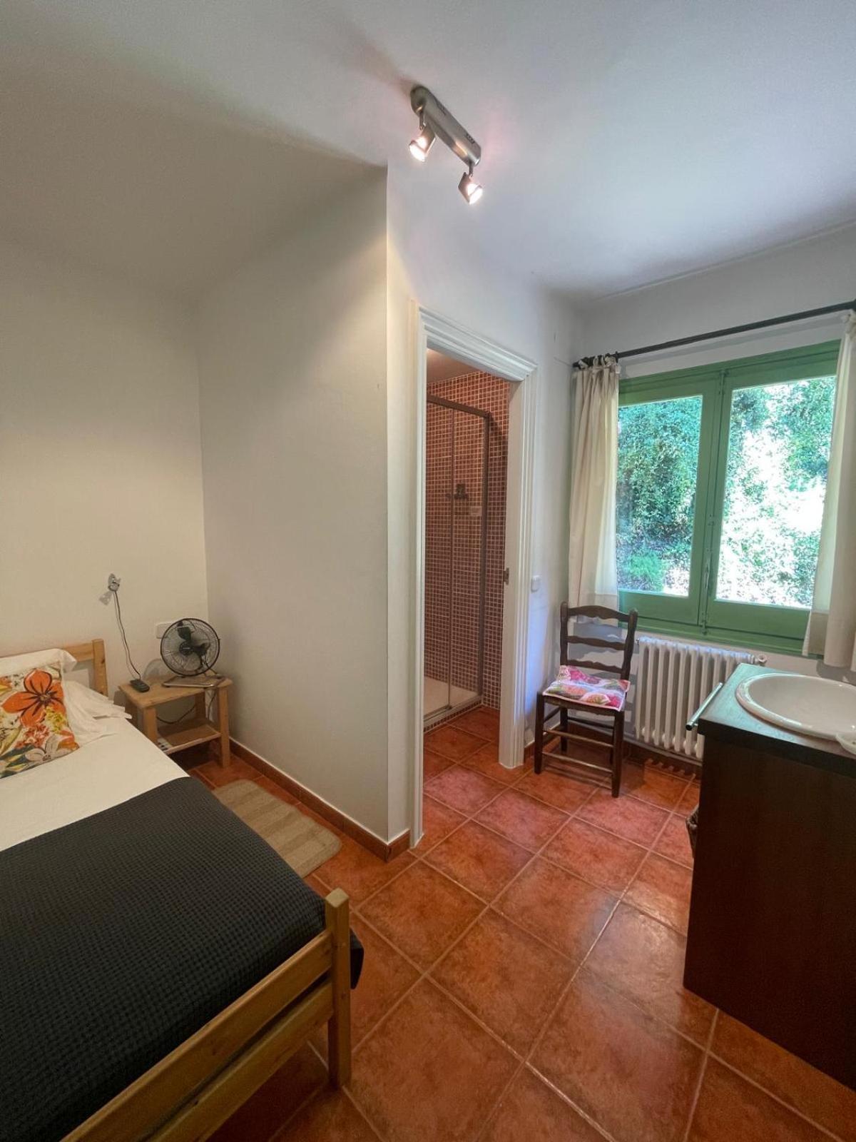 Hostal L'Ou De Reig 몬트세니 외부 사진