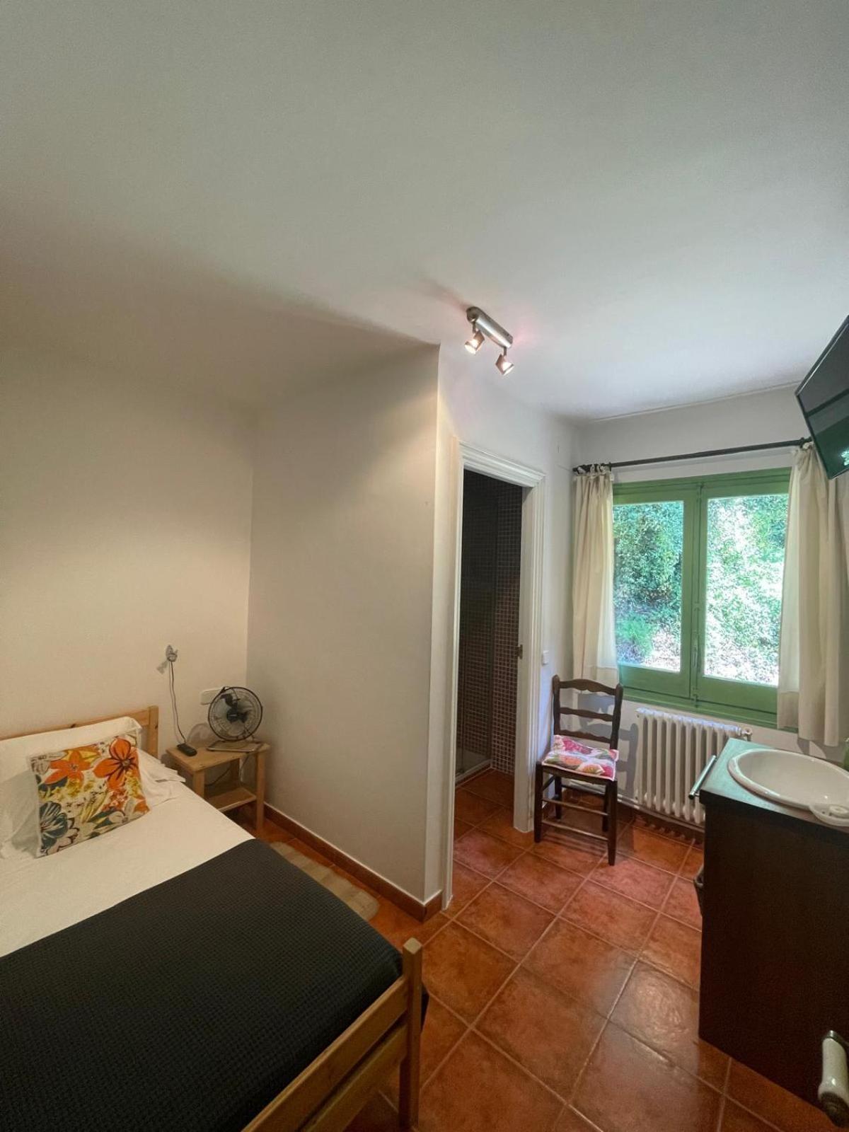 Hostal L'Ou De Reig 몬트세니 외부 사진