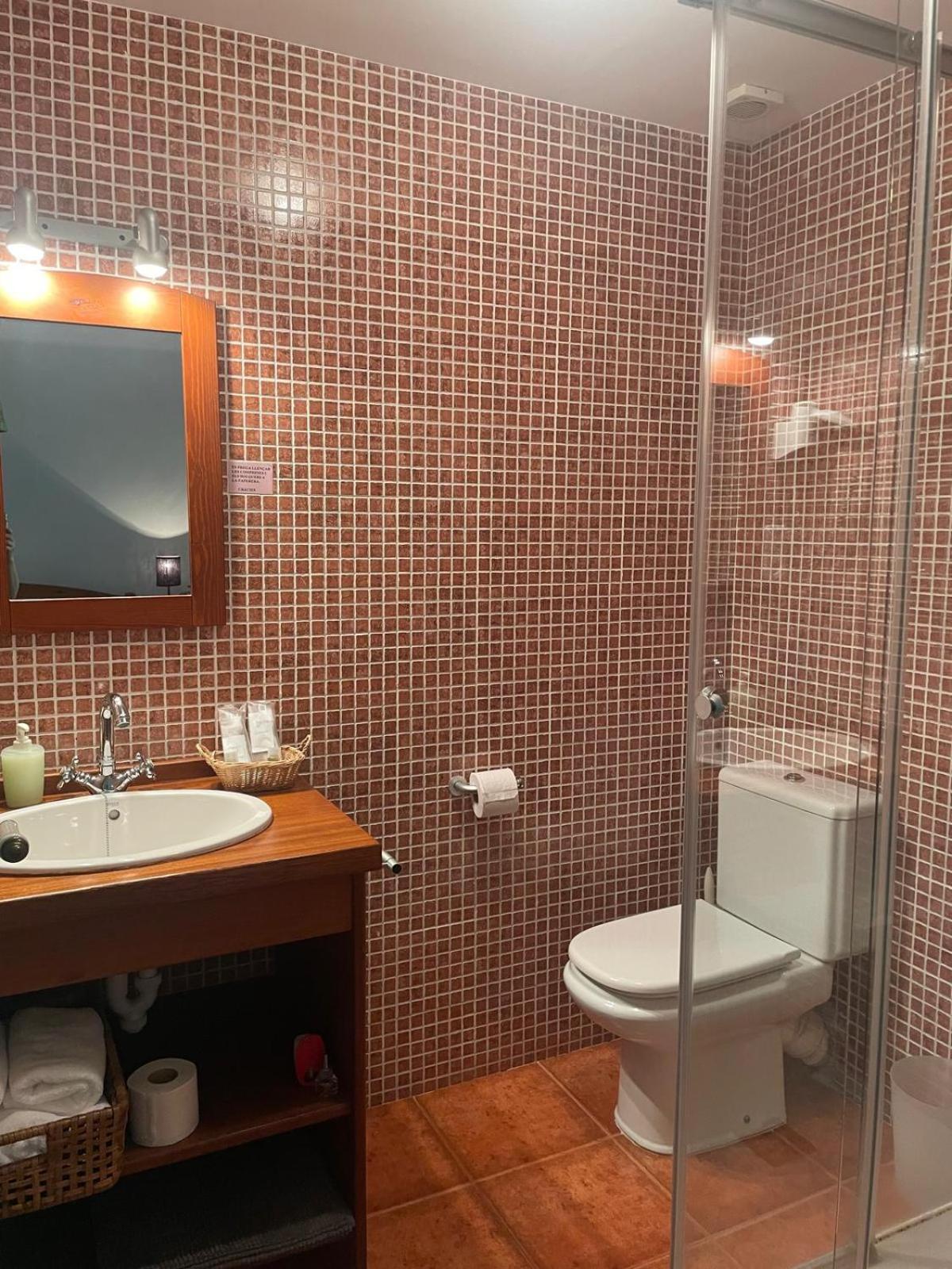 Hostal L'Ou De Reig 몬트세니 외부 사진
