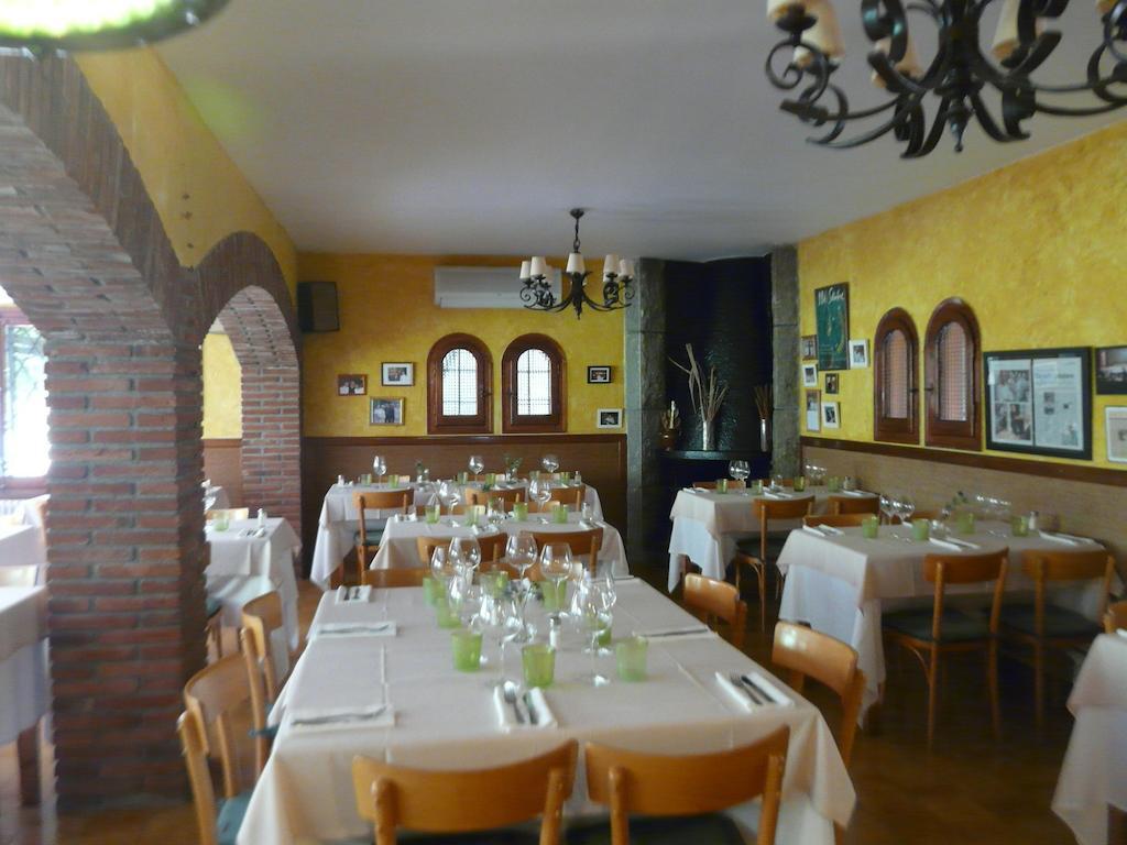 Hostal L'Ou De Reig 몬트세니 외부 사진