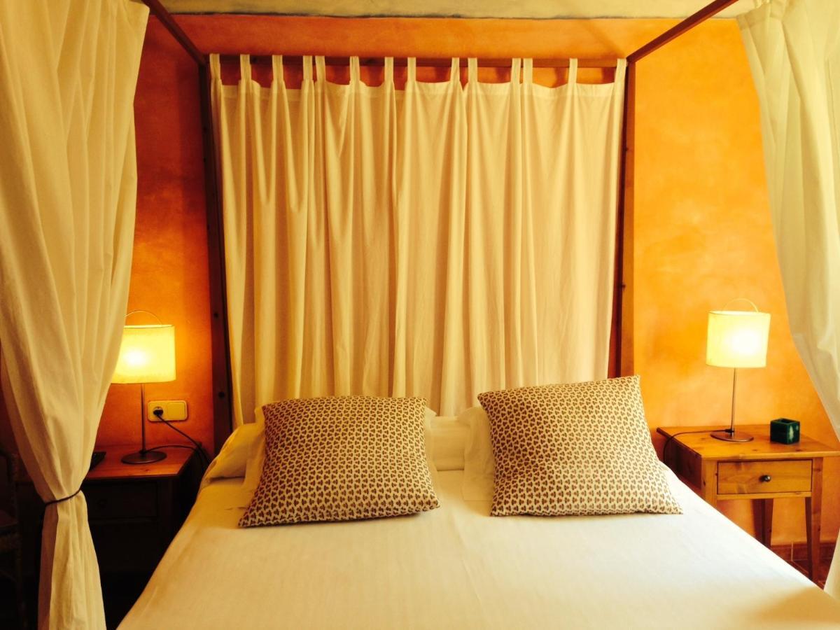 Hostal L'Ou De Reig 몬트세니 외부 사진